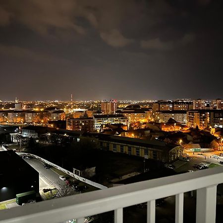 Chris Holiday Oradea Dış mekan fotoğraf