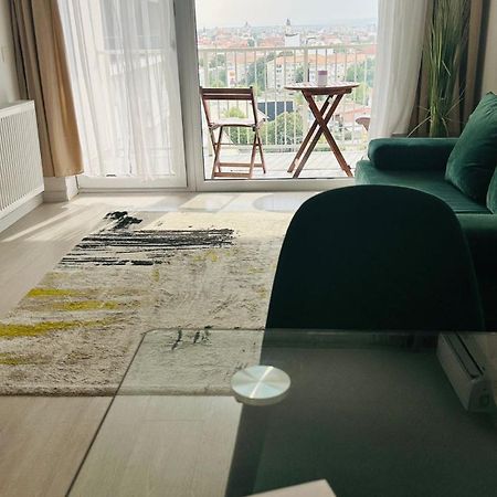 Chris Holiday Oradea Dış mekan fotoğraf