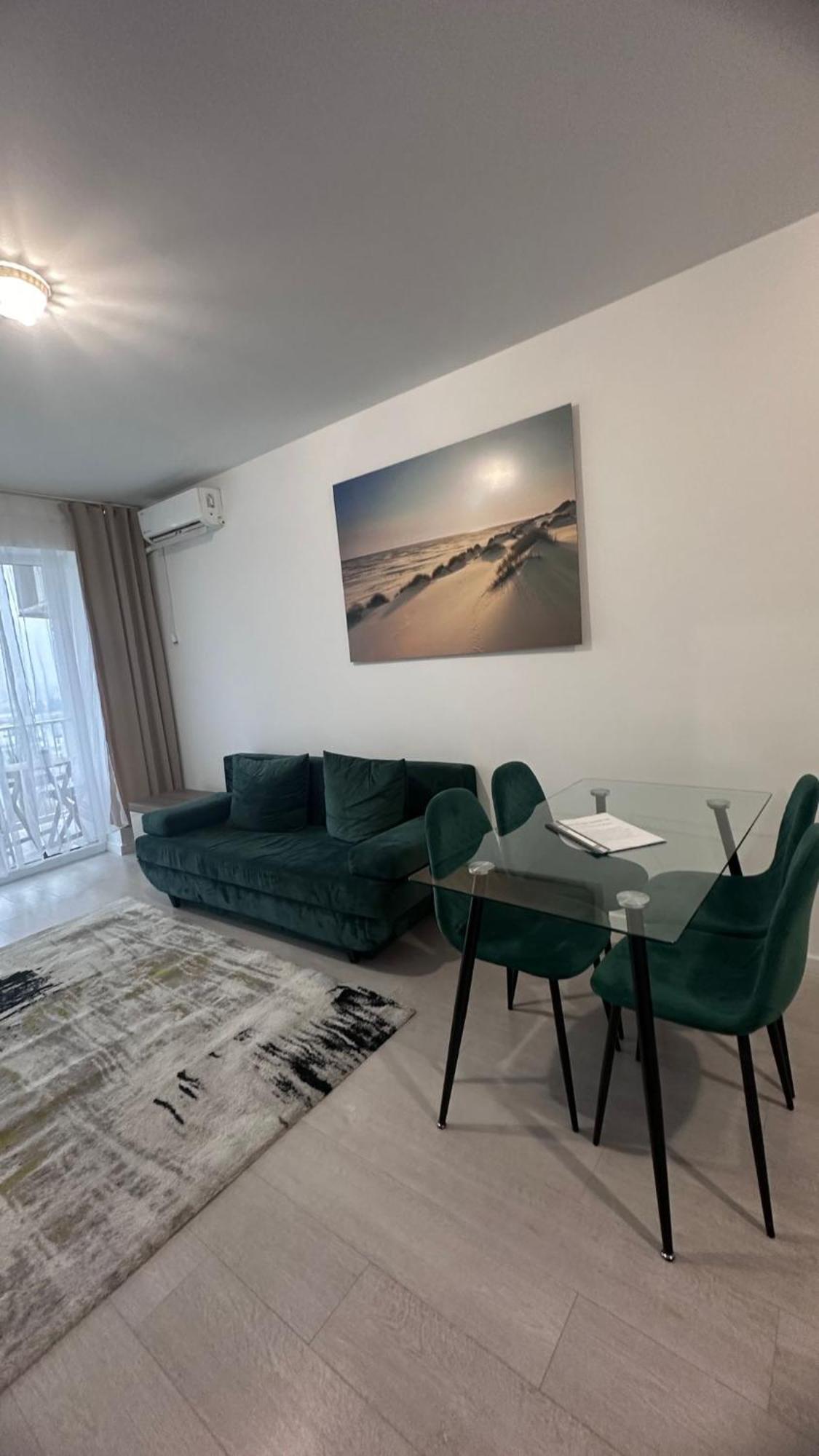 Chris Holiday Oradea Dış mekan fotoğraf